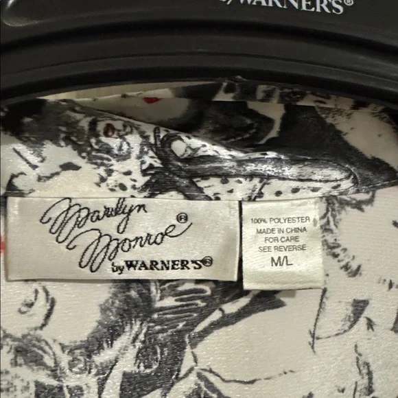 **NWT** Marilyn Monroe chemise and matching robe by Warners - Picture 3 of 8